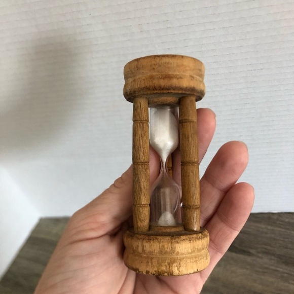 Vtg Rustic Wooden Hourglass - Picture 7 of 9